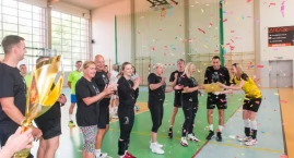 Jest nowy mistrz! Jubileuszowy nauczycielski turniej siatkówki drużyn mieszanych