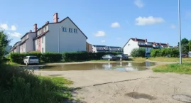 Nowe chodniki i zielone skwerki
