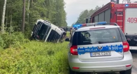 Ciężarówka w rowie. Utrudnienia w ruchu!