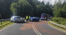 Wypadek na Gołębiej Górze. Dwie osoby ranne