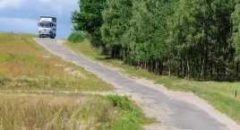 Garby na Prądzonę do wyrównania, droga do poszerzenia