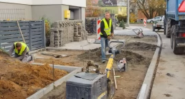 Chodniki na Ceynowy lada moment, deszczówka Przy Lesie nieco później