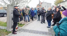 Refleksyjne spotkanie przy obelisku poświęconym Żydom