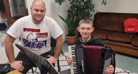 Zakupili nowiutki akordeon za... sprzedany złom