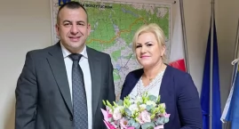 Nowa sekretarz z jednego urzędu do drugiego
