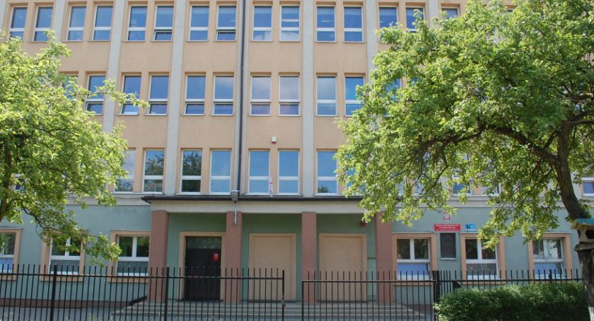 Ruszają zajęcia opiekuńczo-wychowawcze w szkołach (I-III)