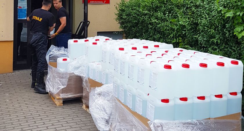 Prawie pół tony płynów dezynfekujących dla Powiatu Inowrocławskiego