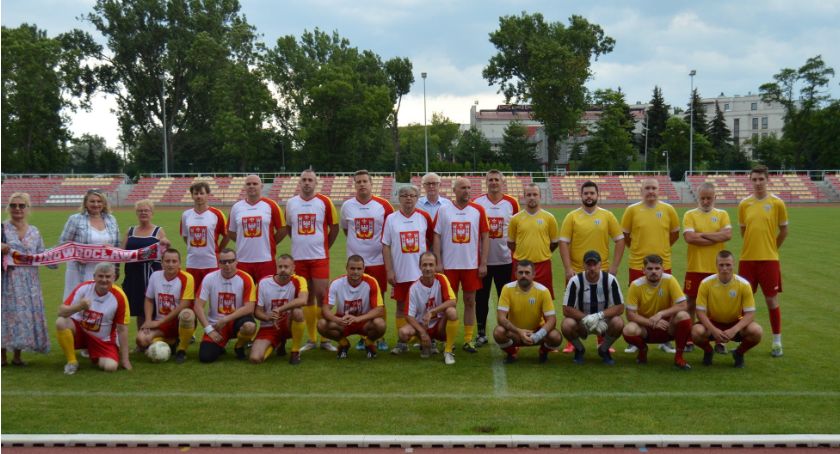 Mieszkańcy wygrywają z samorządowcami