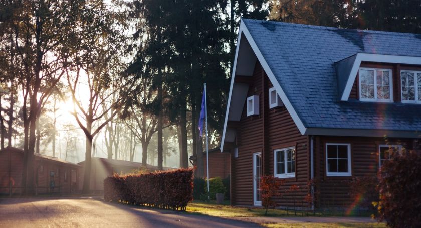 Projekty małych domów - prostota i komfort