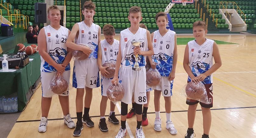 Turniej koszykówki dla dzieci zakończony