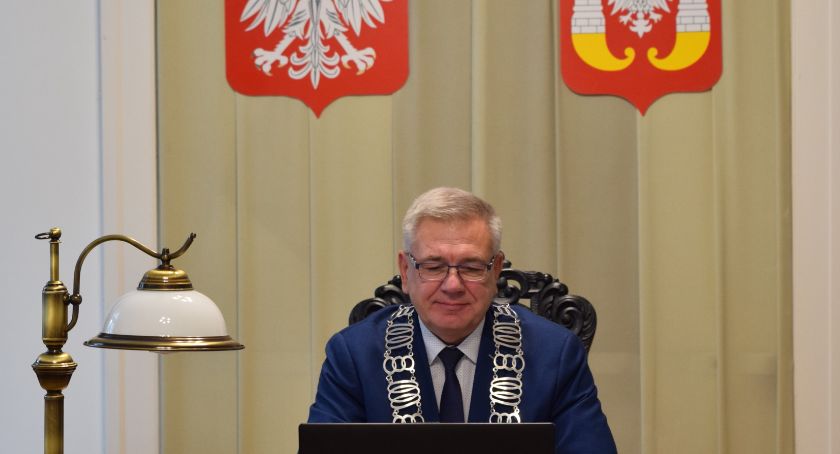 Radni podnieśli cenę podatku od nieruchomości
