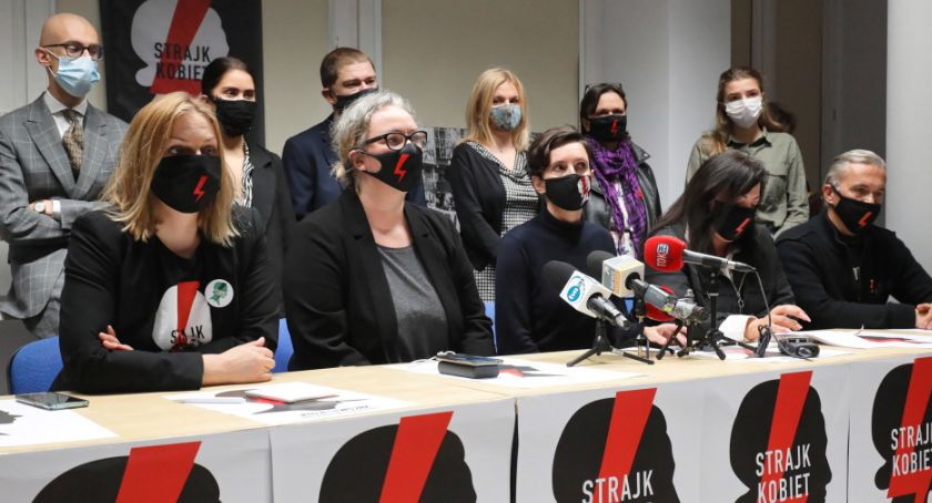 Strajk Kobiet ogłosił wstępny skład Rady Konsultacyjnej