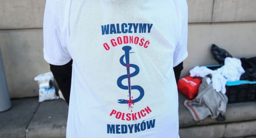 Porozumienie Rezydentów: nie odchodzimy od łóżek pacjentów, ale nie wykluczamy strajku
