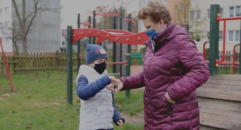 Policjanci nagrali spot dla dzieci jak powinny reagować na osoby, których nie znają!