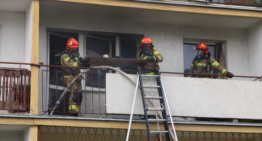 Pożar w wieżowcu przy ul. Kleeberga 9
