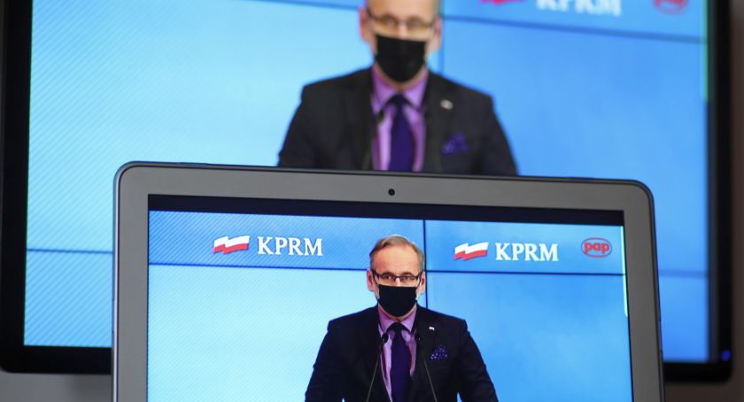Niedzielski: jeśli będziemy myśleli o kolejnych luzowaniach obostrzeń, regionalizacja jest wręcz pewna
