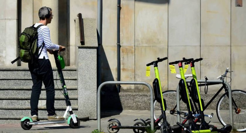 W czwartek wejdą w życie przepisy dotyczące m.in. hulajnóg elektrycznych