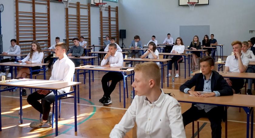 We wtorek rozpoczyna się trzydniowy egzamin ósmoklasisty