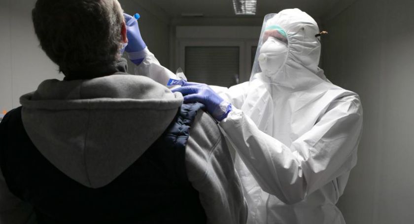 Ministerstwo Zdrowia: 341 nowych zakażeń koronawirusem, zmarło 68 osób z COVID-19
