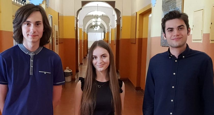 Kolejny sukces uczniów „Kaspra” w dziedzinie nauk społecznych