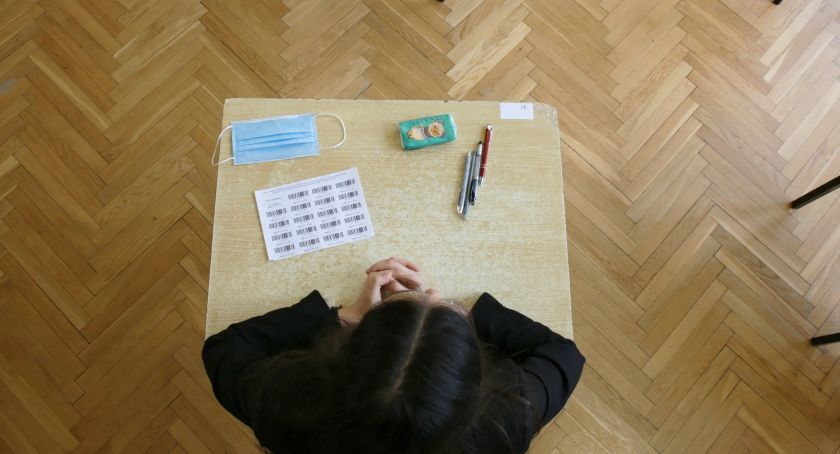 CKE: maturę zdało 74,5 proc. tegorocznych absolwentów