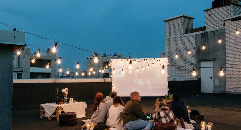 TOP 7 filmów na letnie maratony filmowe