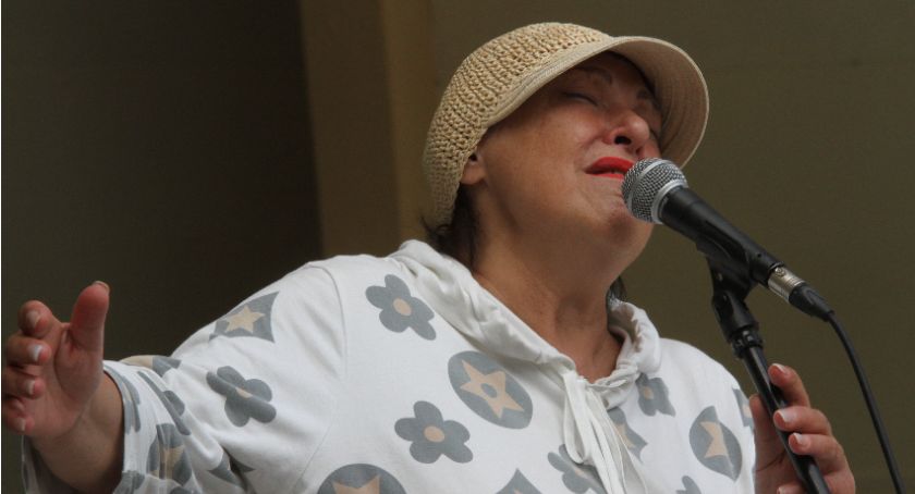 Zaśpiewała Grażyna Łobaszewska z zespołem