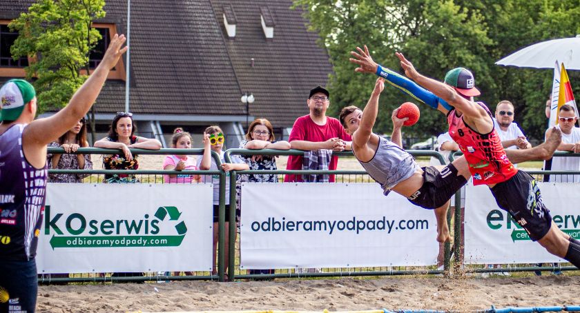 Podsumowali turniej piłki ręcznej plażowej