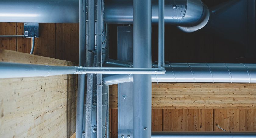 HVAC serwis na cito, czyli jak szybko znaleźć firmę serwisującą instalacje HVAC