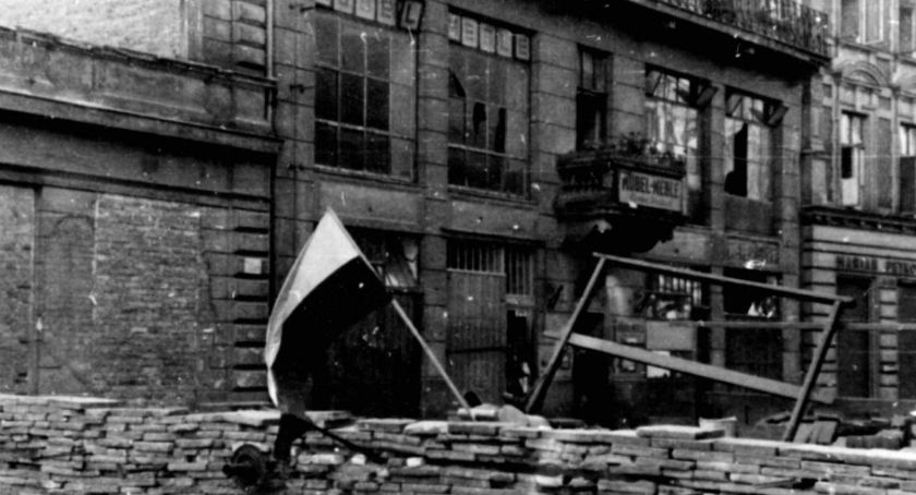 77 lat temu w Warszawie wybuchło powstanie – największa akcja zbrojna podziemia w okupowanej przez Niemców Europie