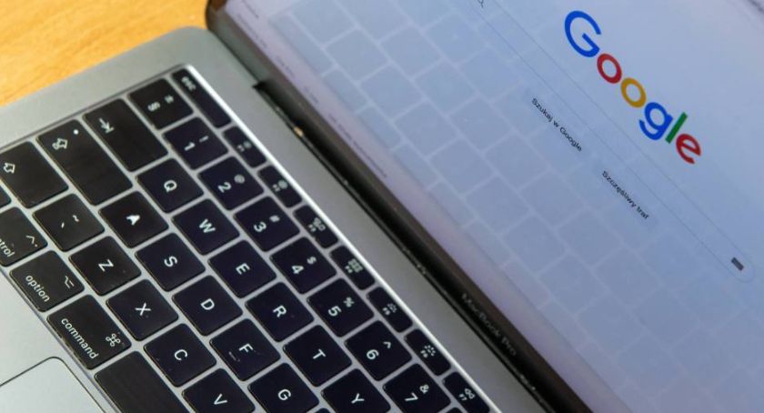 Badanie: liczba ofert pracy w Internecie jest większa niż przed epidemią
