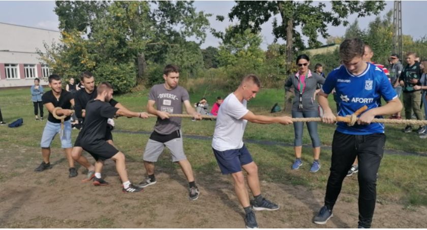 Narodowy Dzień Sportu w Zespole Szkół w Kościelcu