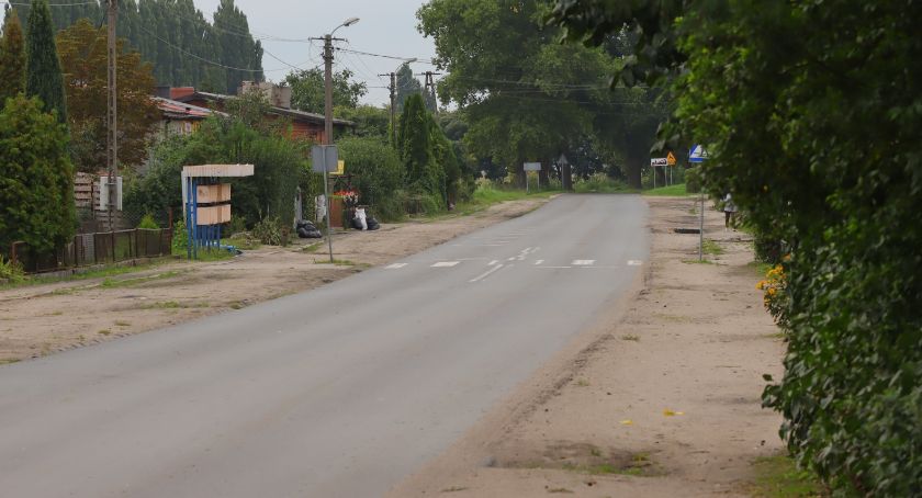 Rusza przebudowa drogi w Szarleju