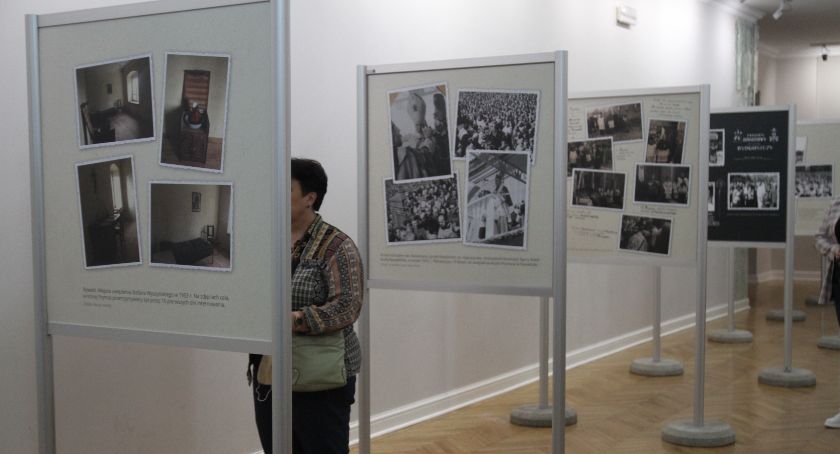 Otwarto wystawę - Historia na zdjęciach - bł. Kardynał Stefan Wyszyński