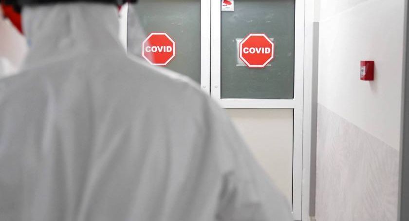 MZ: 1208 nowych zakażeń koronawirusem, zmarło 27 osób z COVID-19