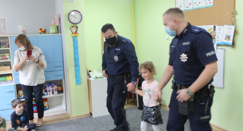 Policjanci u Kujawskich dzieci