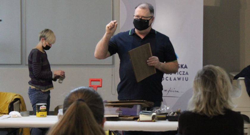 To były warsztaty renowacji mebli i przedmiotów z drewna