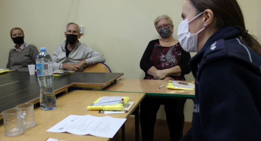 By seniorzy wiedzieli i byli bezpieczni
