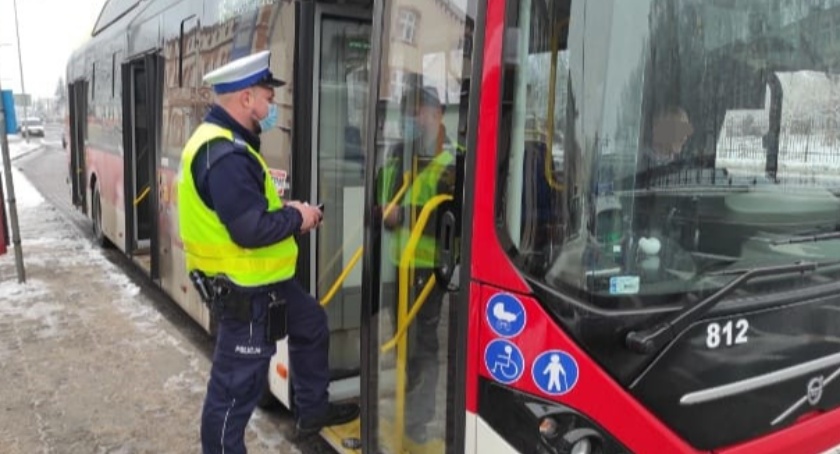 Posypały się mandaty w autobusach