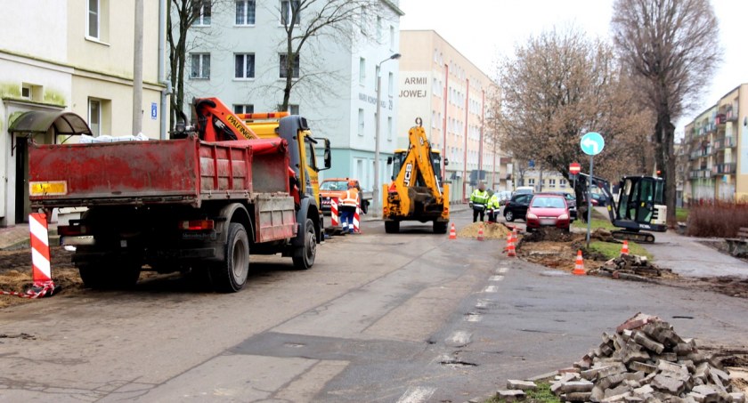 Ruszyły prace na ul. Armii Krajowej