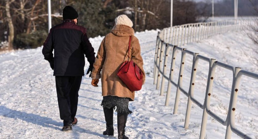 Najniższa emerytura pobierana w ubiegłym roku wynosiła 0,42 zł, a najwyższa - 17 tys. zł