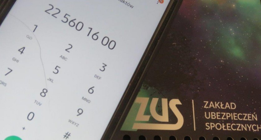 Oszuści podszywają się za konsultanta infolinii ZUS