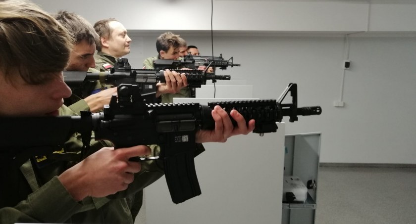 Gościli  na  strzelnicy wirtualnej w ZS Kościelec