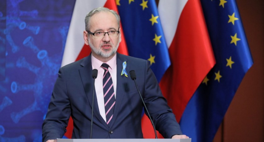 Niedzielski: od 28 marca zniesienie obowiązku zakrywania nosa i ust, z wyjątkiem podmiotów leczniczych