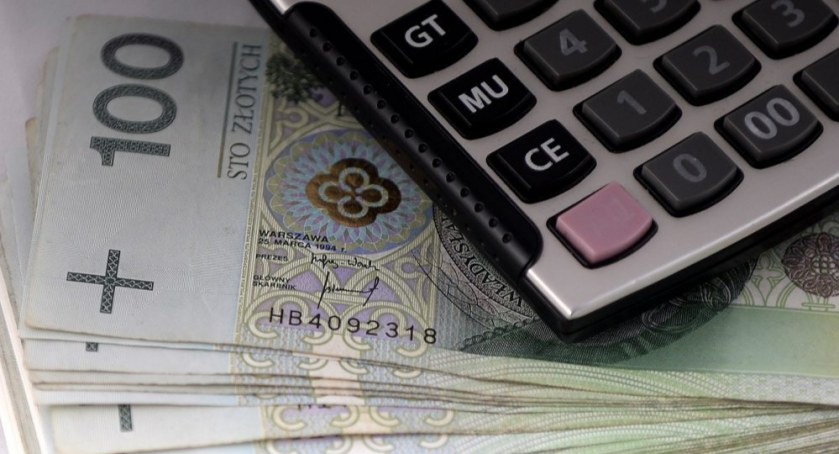 Ekspert: są już oznaki globalnego kryzysu - najmniejsze firmy finansują zakupy przez factoring