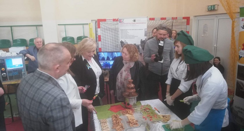 Kościelec na powiatowych targach