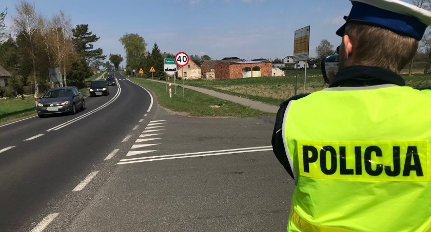 Policjanci będą czuwać na bezpieczeństwem podróżujących