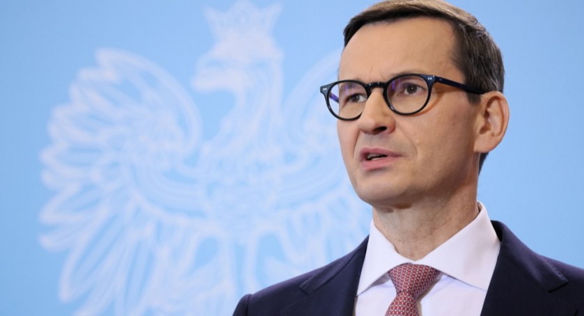 Premier: godna, bezpieczna, dobrze nagradzana i uczciwa praca stanowi filar stabilnej rodziny