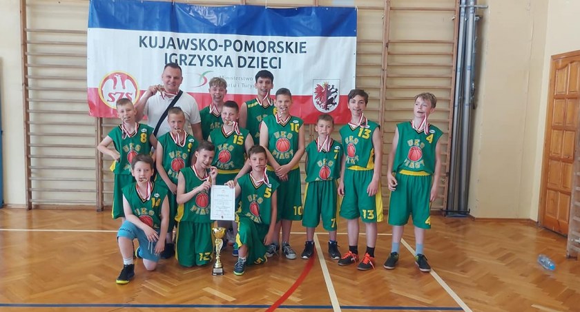 SP 8 Mistrzem Województwa kujawsko - pomorskiego w koszykówce chłopców 5x5