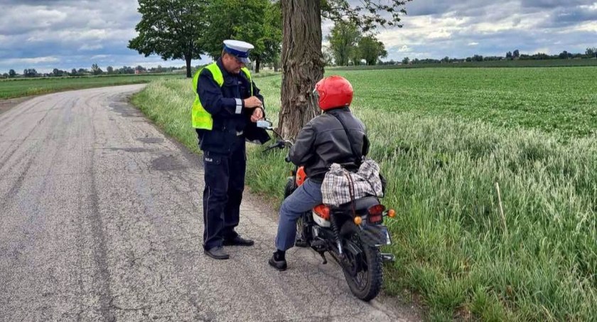Jednośladem bezpiecznie do celu … na motocyklu i motorowerze